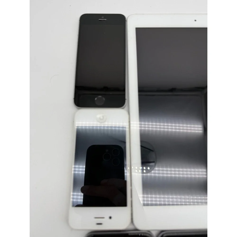Apple iPhone iPad Lot 9 Devices Untested For Parts iPhone SE 6s 5c 4s iPad